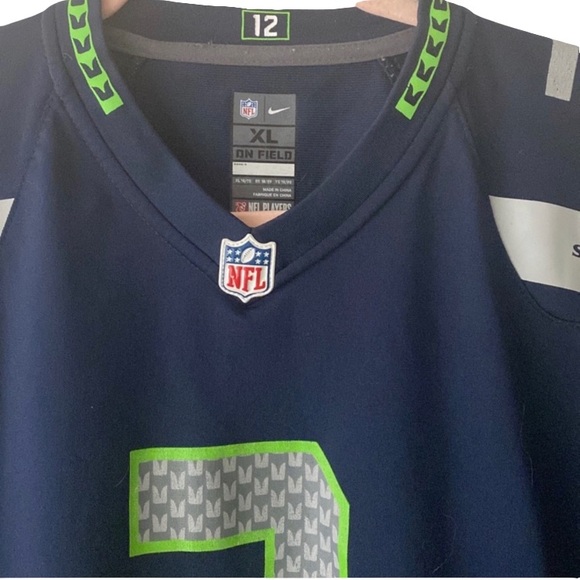 NFL Youth Large Seahawks Football Jersey - Picture 2 of 3
